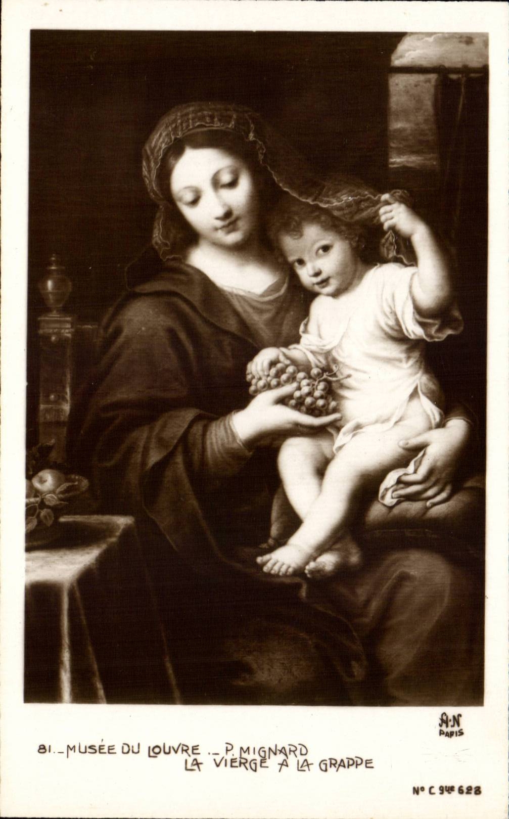 CPA Musee du Louvre Paris Mignard La vierge a la grappe