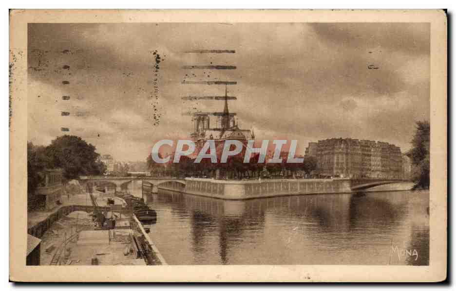 Notre-Dame et l'Île de la Cité — Pont de l'Archevêché — Éditions Mova