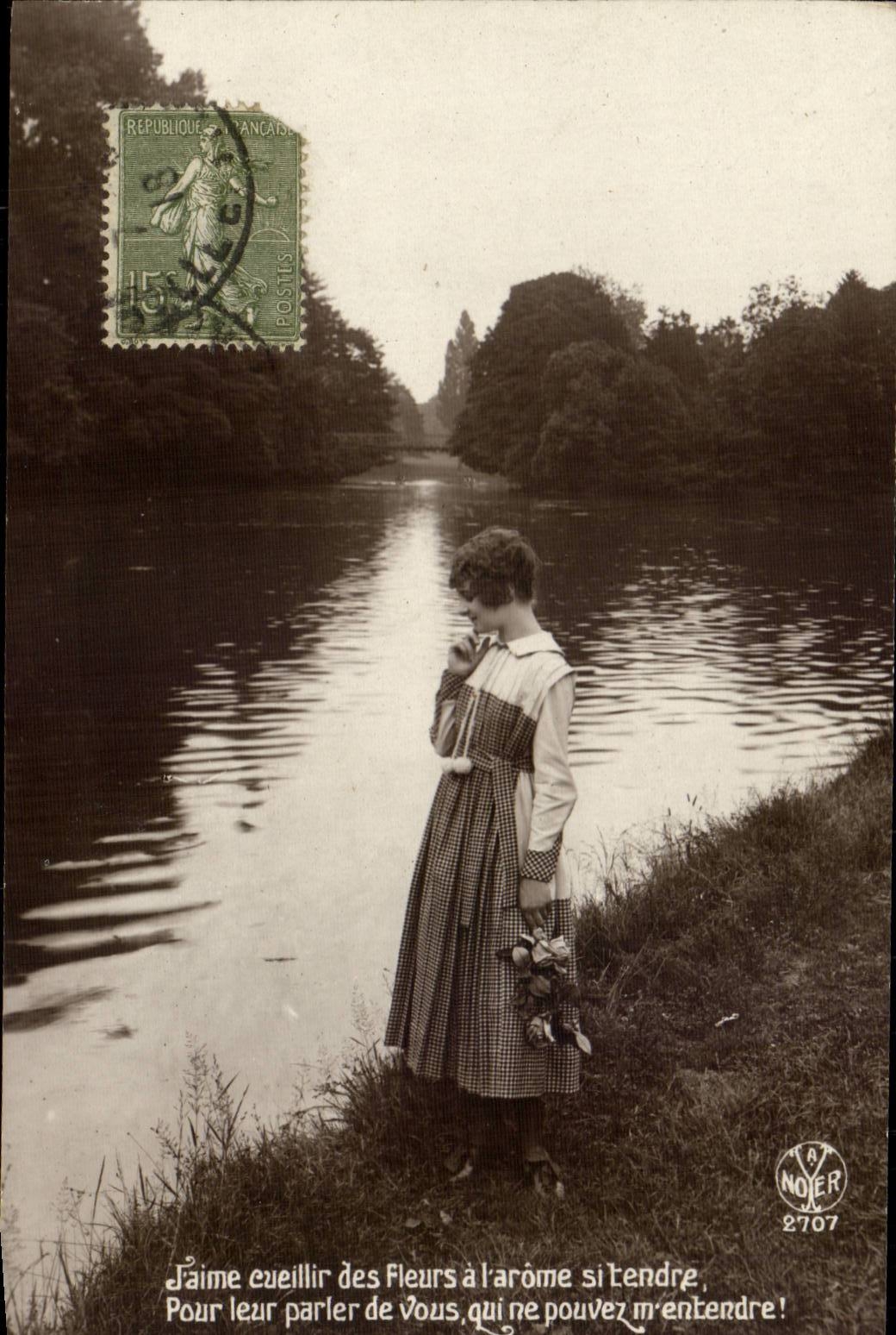 Femme à la rivière — poème imprimé — éditeur NOYER n°2707
