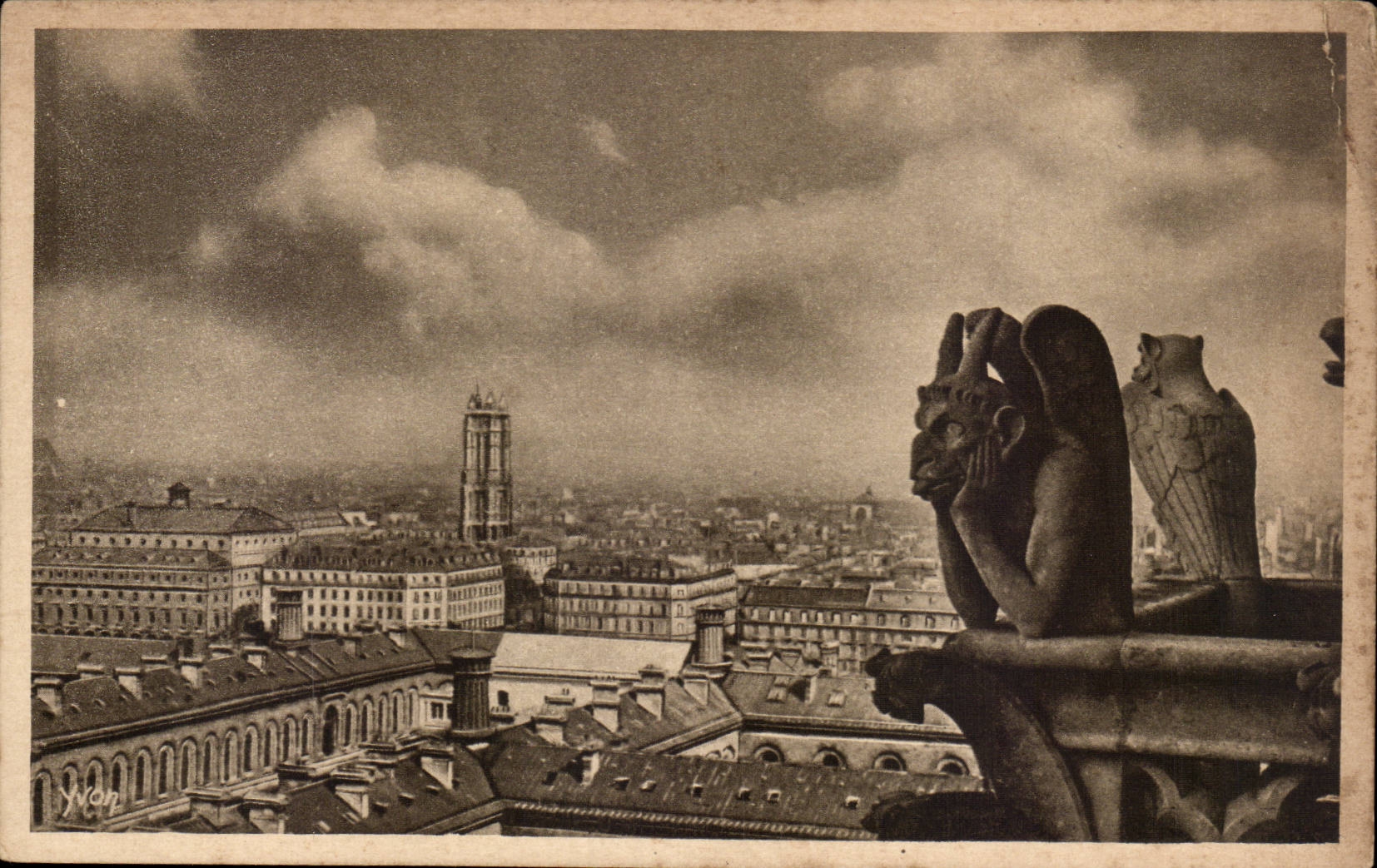 Paris CPA Vue panoramique prise des tours de Notre DAme Cote sud