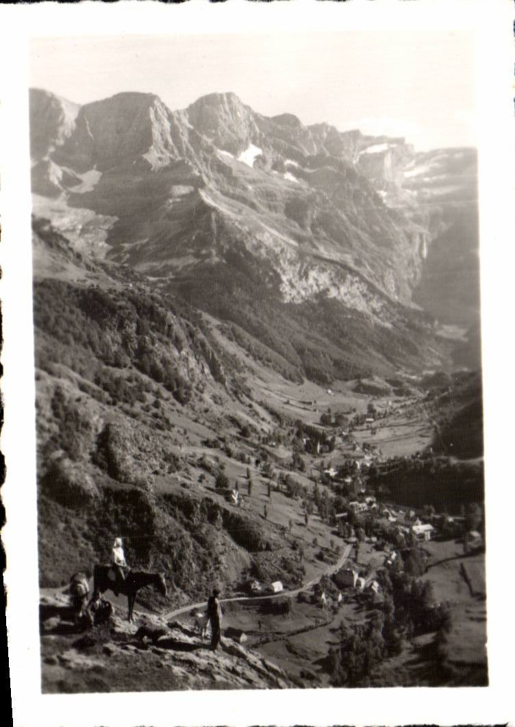 CPSM Gavarnie Le village et le cirque