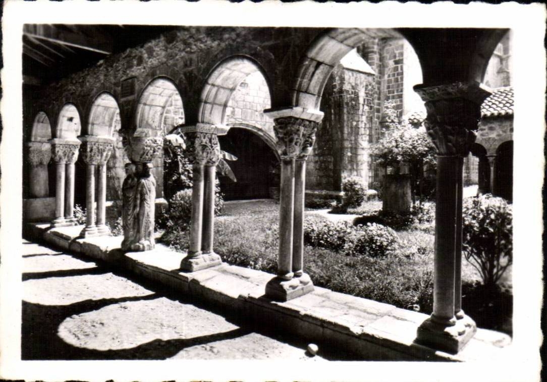 CPSM Saint Bertrand de Comminges Le cloitre de la cathedrale