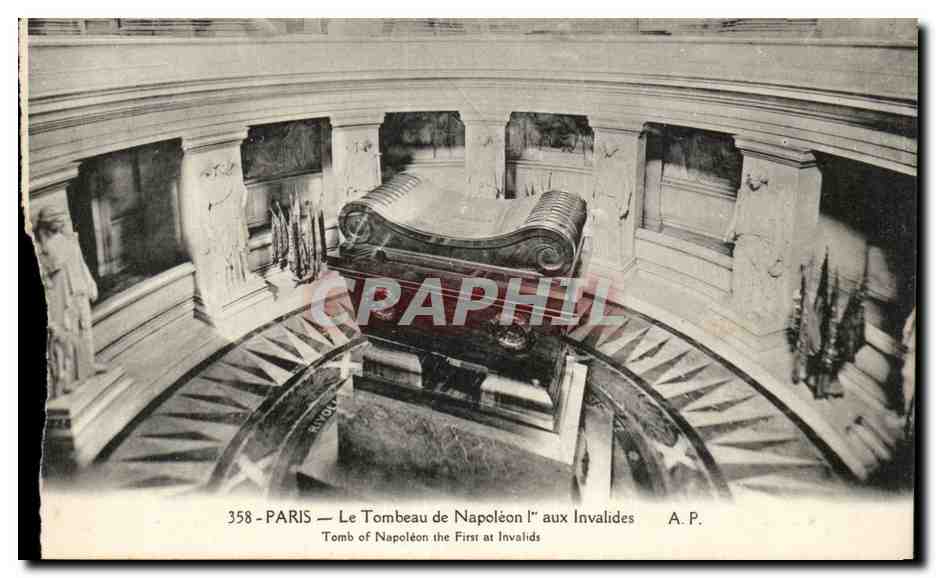 Paris — Le Tombeau de Napoléon Ier aux Invalides — A.P. n°358