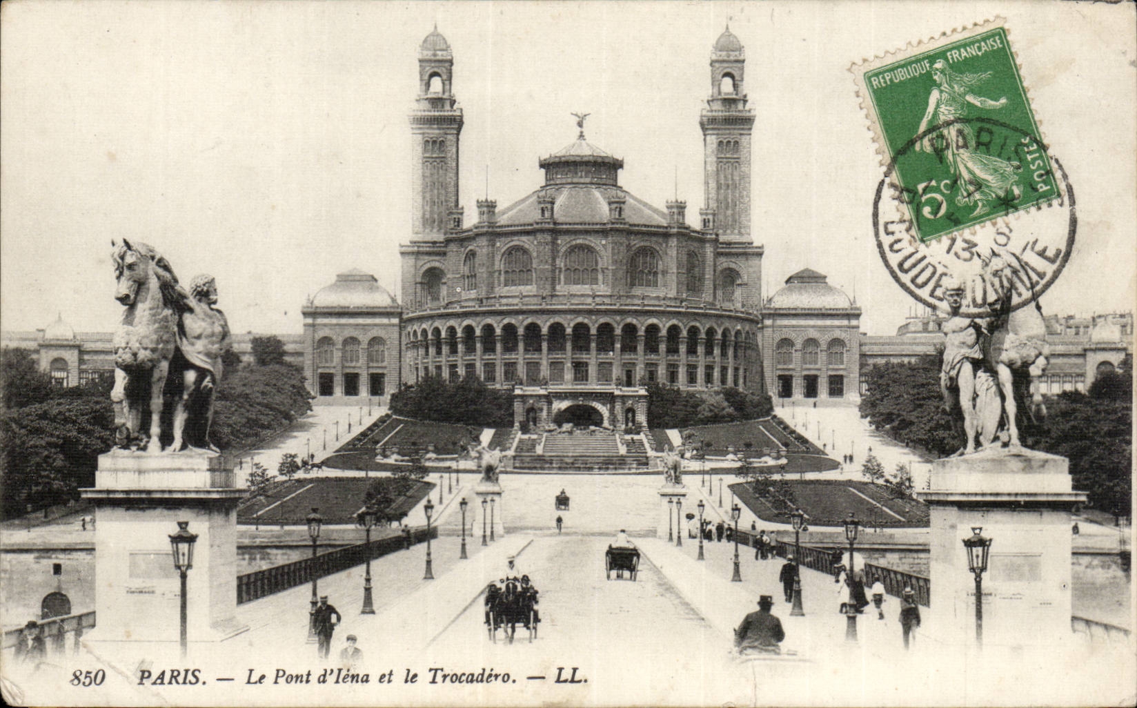 Paris CPA Le pont d'iena et le Trocadero