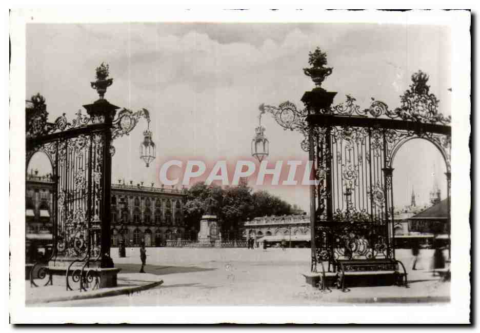 Nancy — Grilles Jean Lamour
