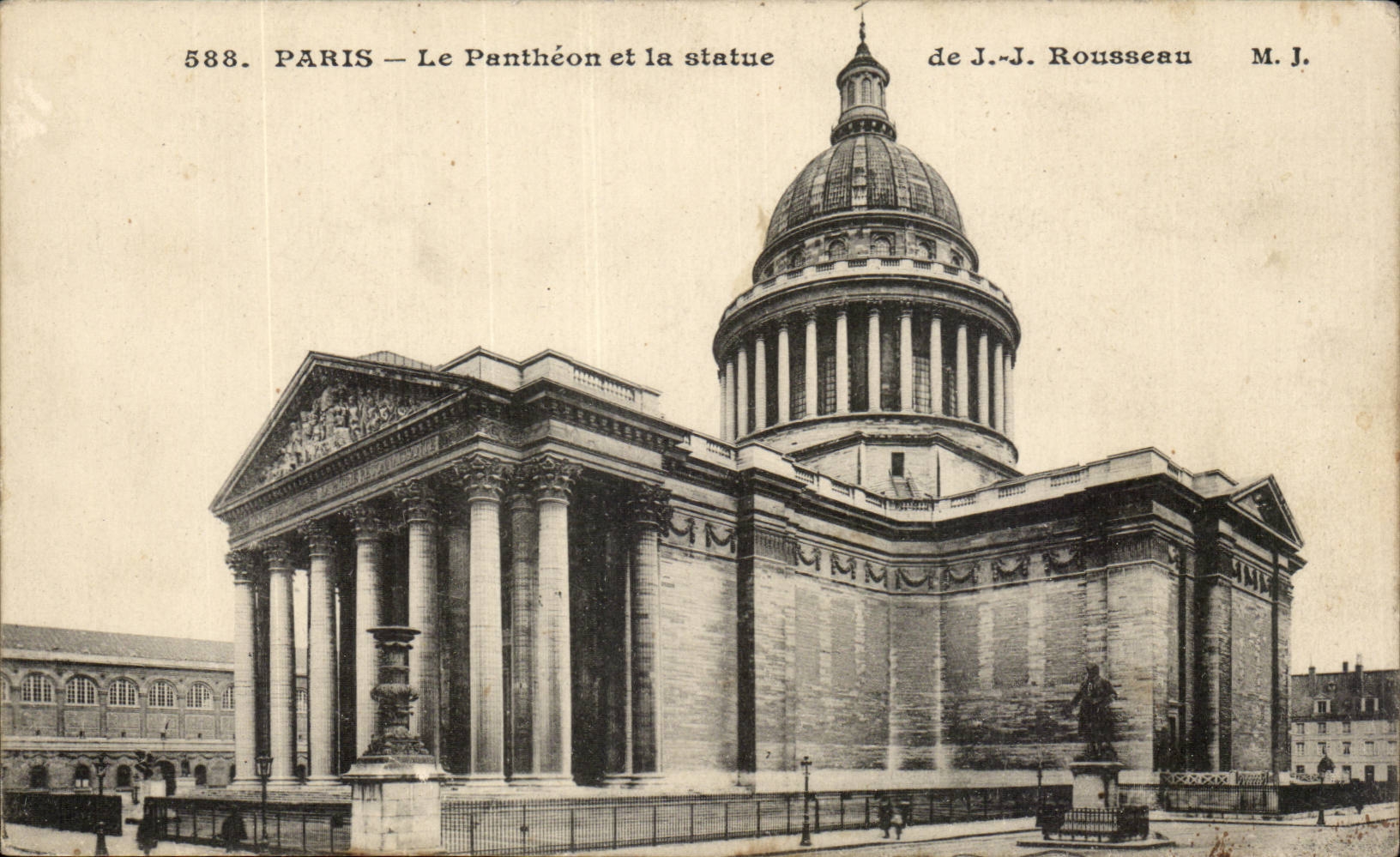 Paris CPA Pantheon et la statue de Jean Jacques rousseau