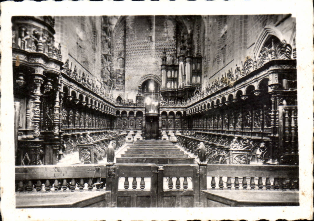 Saint Bertrand de Comminges CPA Choeur de la cathedrale Les stalles et le buffet d' orgues orgue