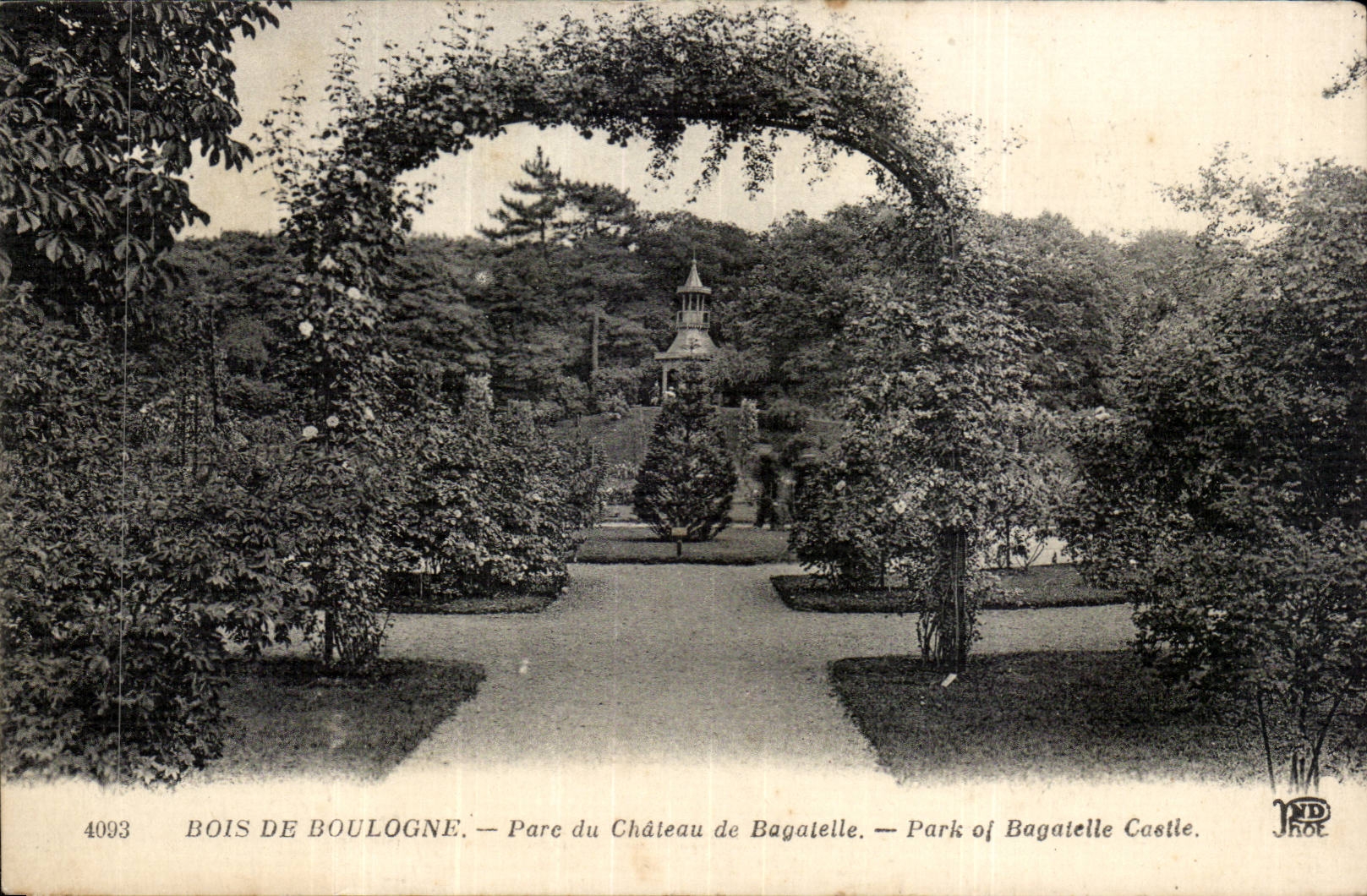 CPA Paris Bois de Boulogne Parc du chateau de Bagatelle 