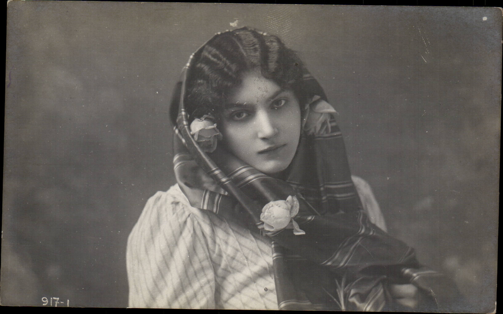 CPA Fantaisie Femme