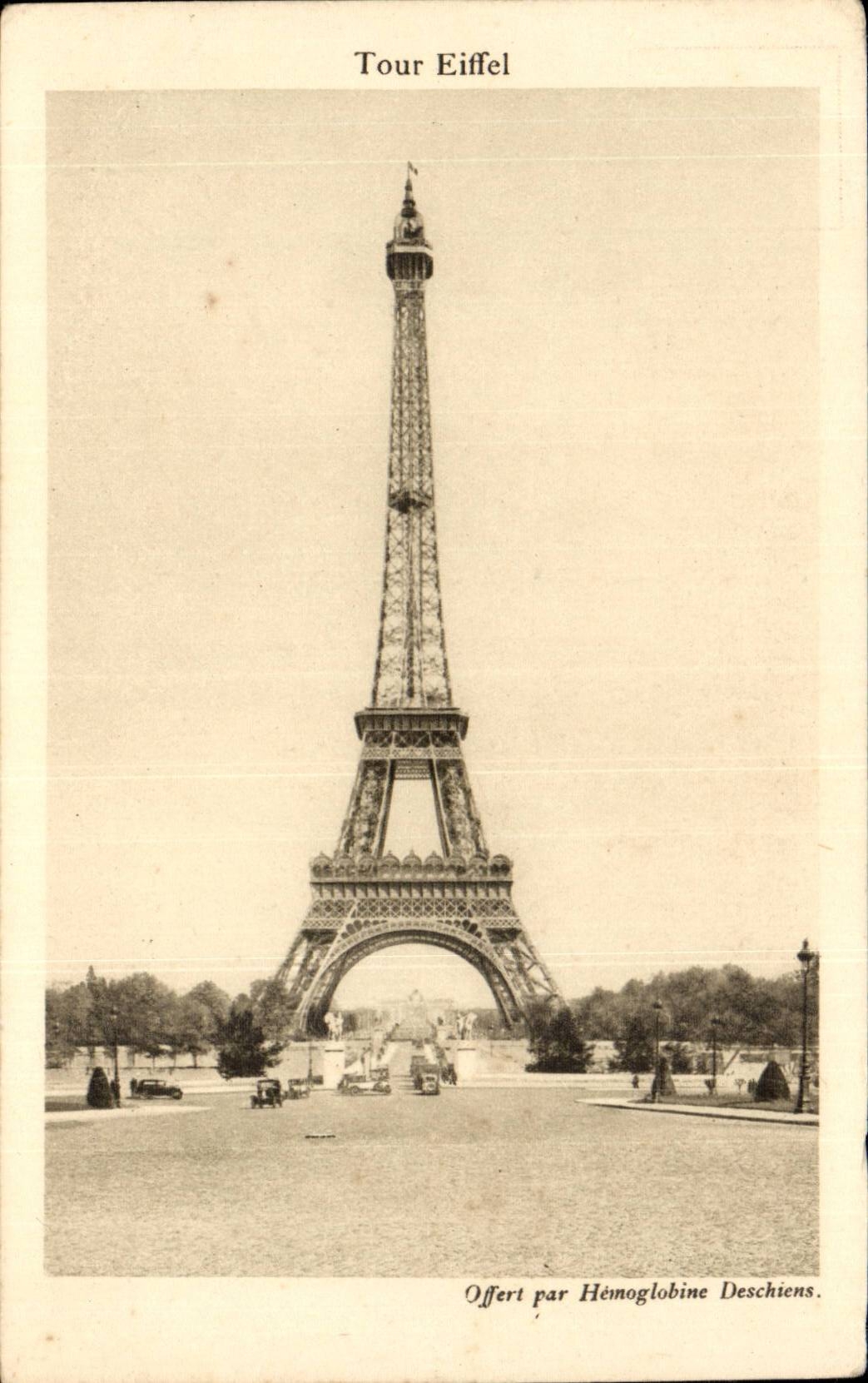Tour Eiffel — vue panoramique — offerte par Hémoglobine Deschiens