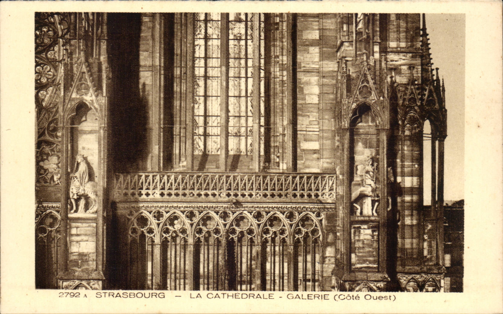 Strasbourg CPA La cathedrale Galerie