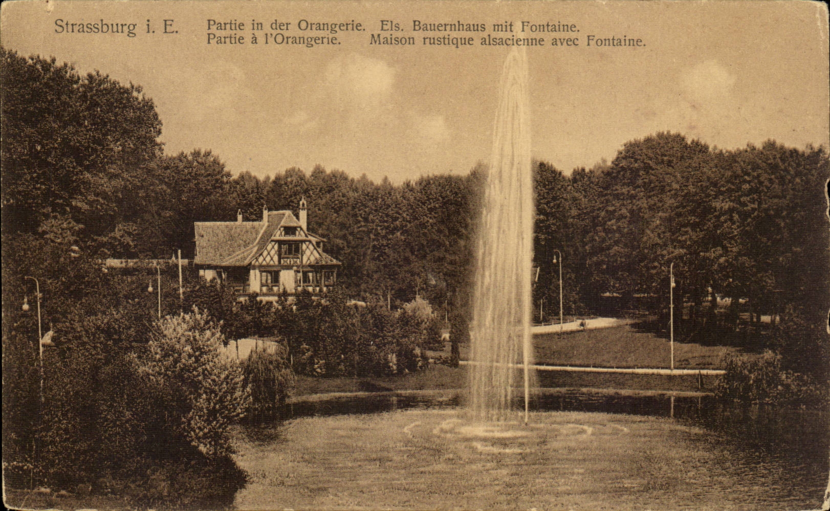 Strasbourg CPA Partie a l'orangerie Maison rustique alsacienne avec fontaine