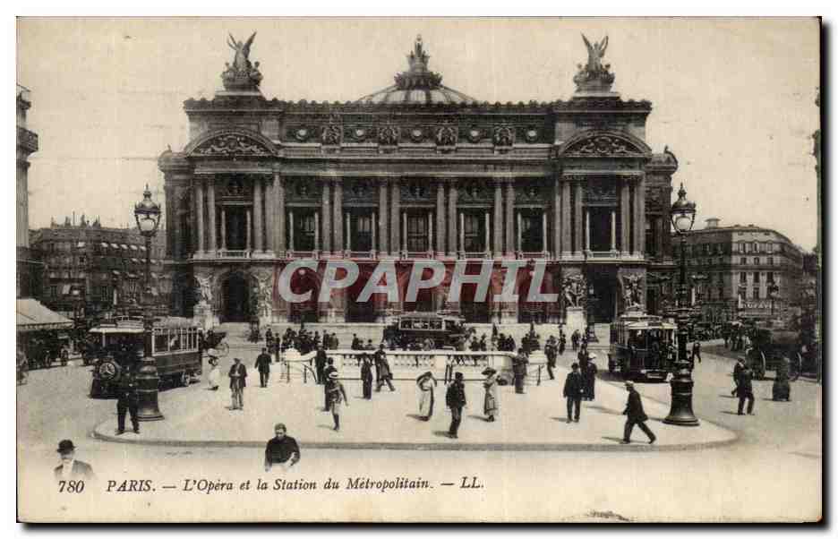 Paris CPA L'opera et la station du Metropolitain