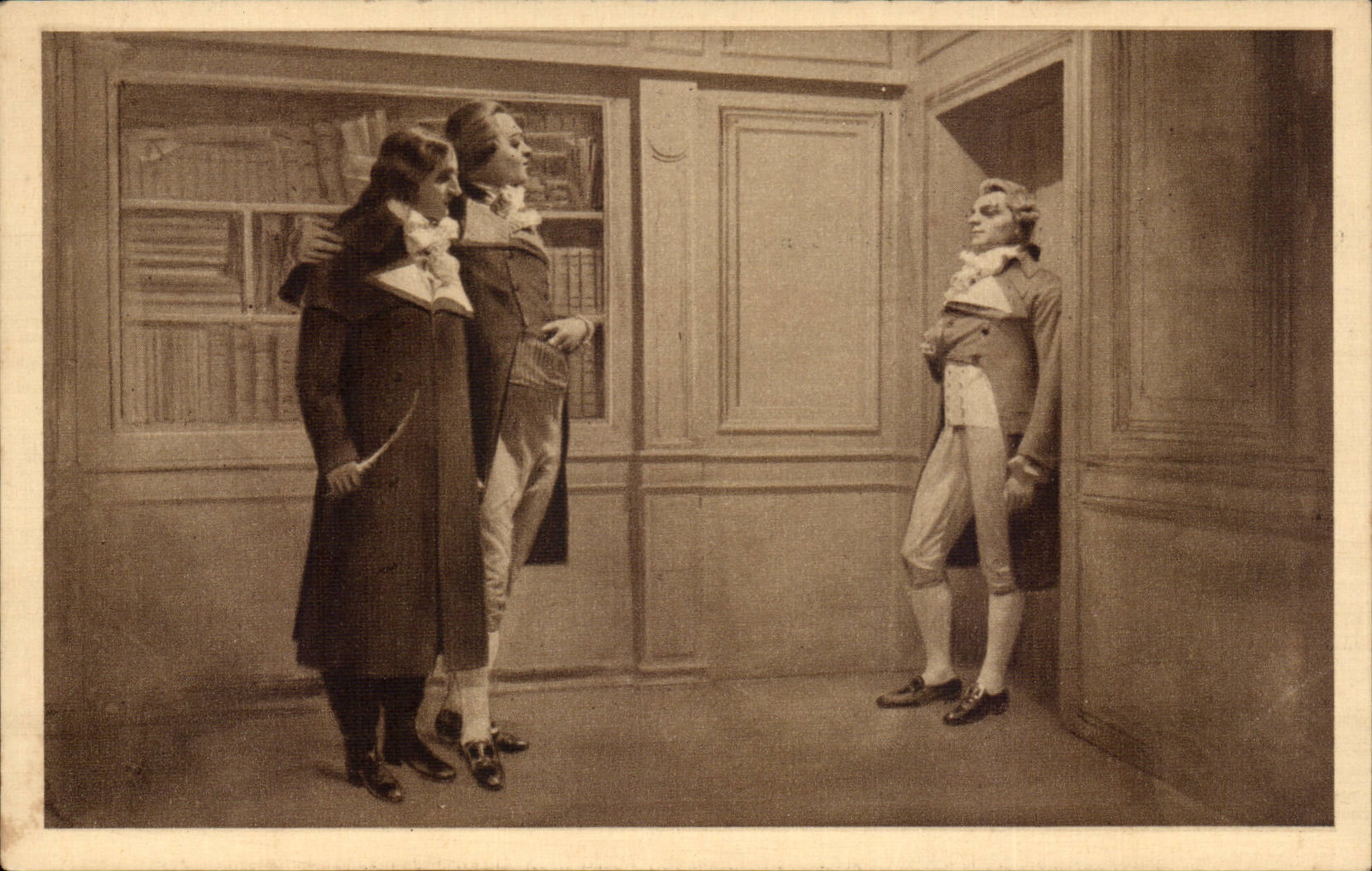 Paris CPA Musee Grevin Camille Desmoulins Danton et Robespierre