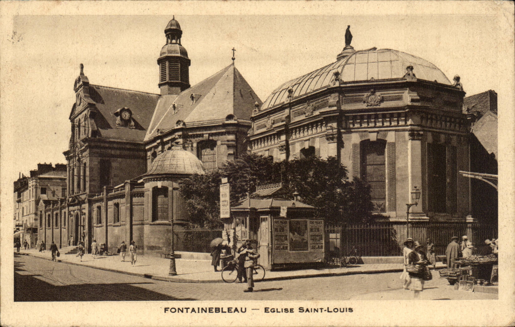 Fontainebleau — Église Saint-Louis