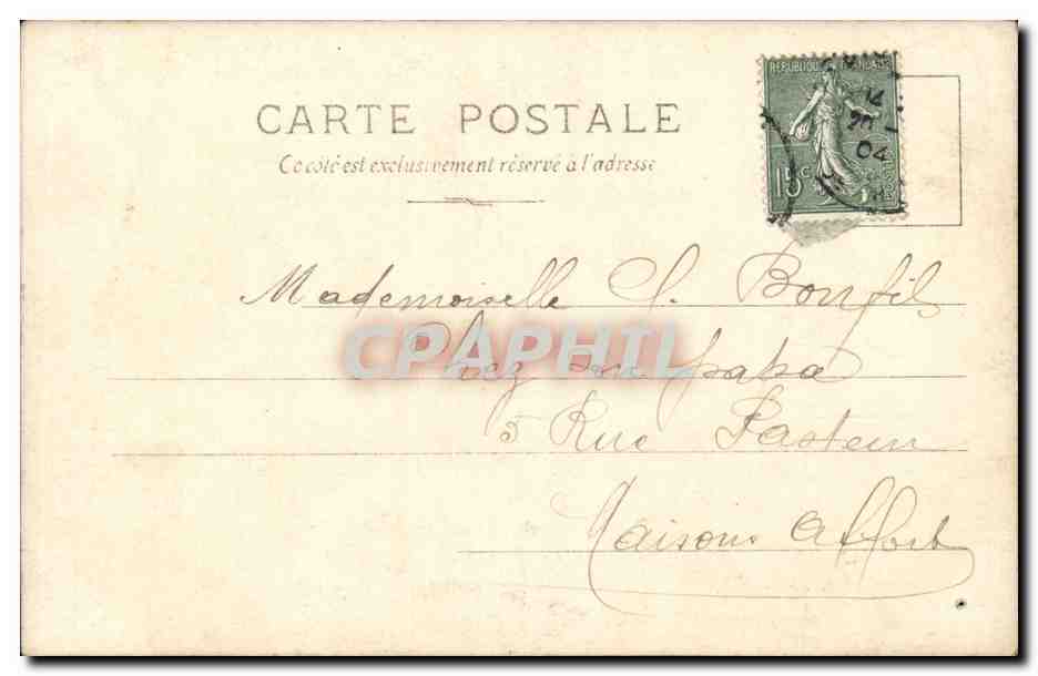 Femme assise lisant — Paris — éditeur non visible — Verso