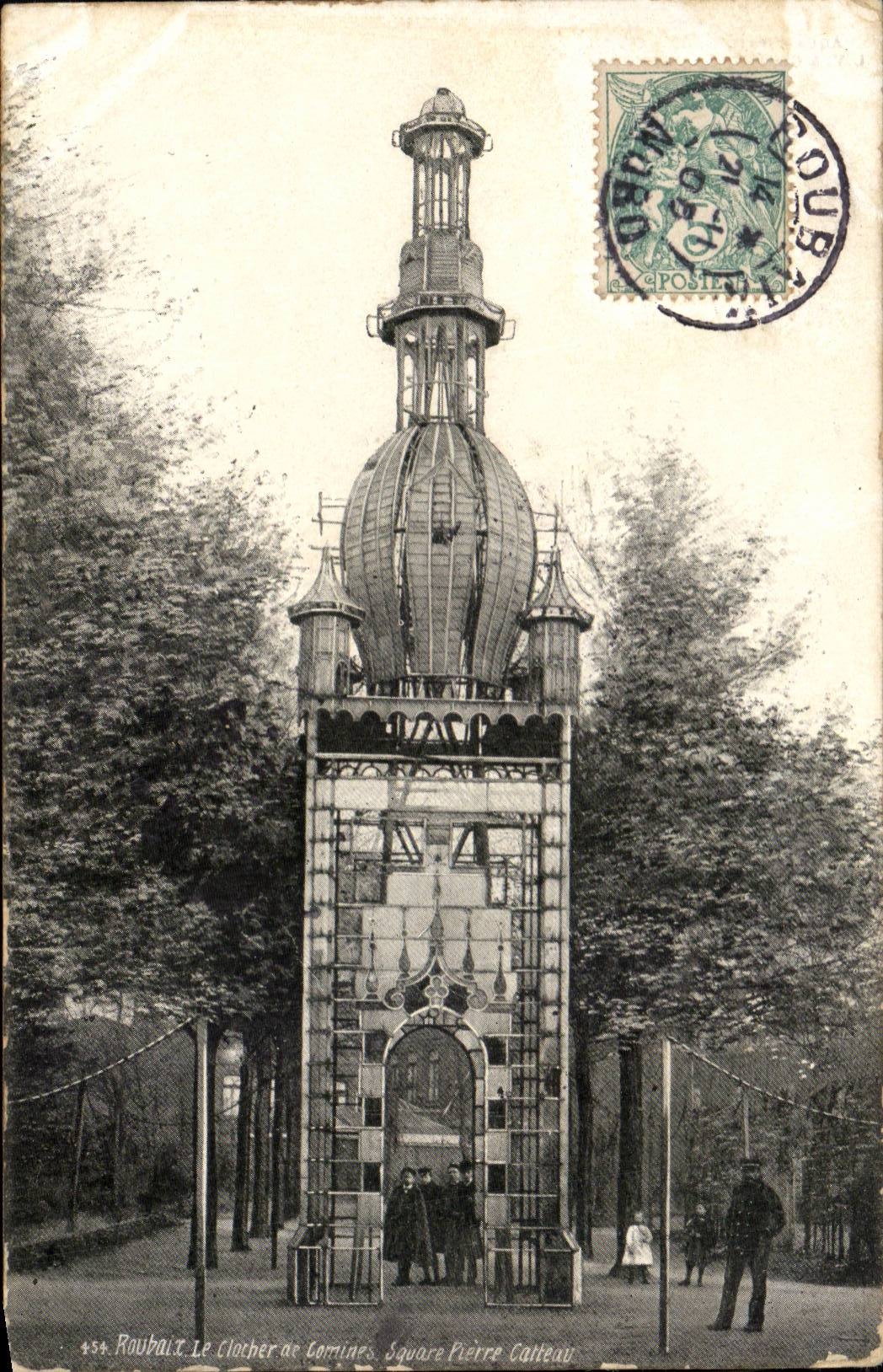 CPA Roubaix Le clocher de Comines Square Pierre Coteau