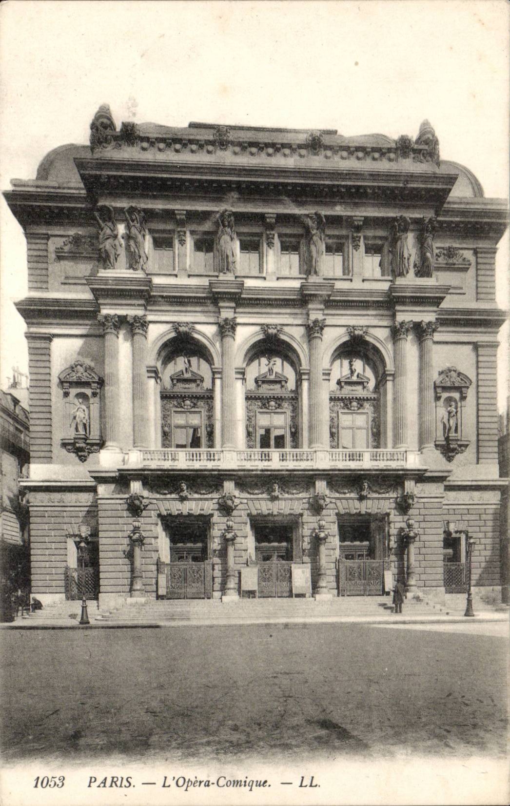 Paris CPA L'opera Comique