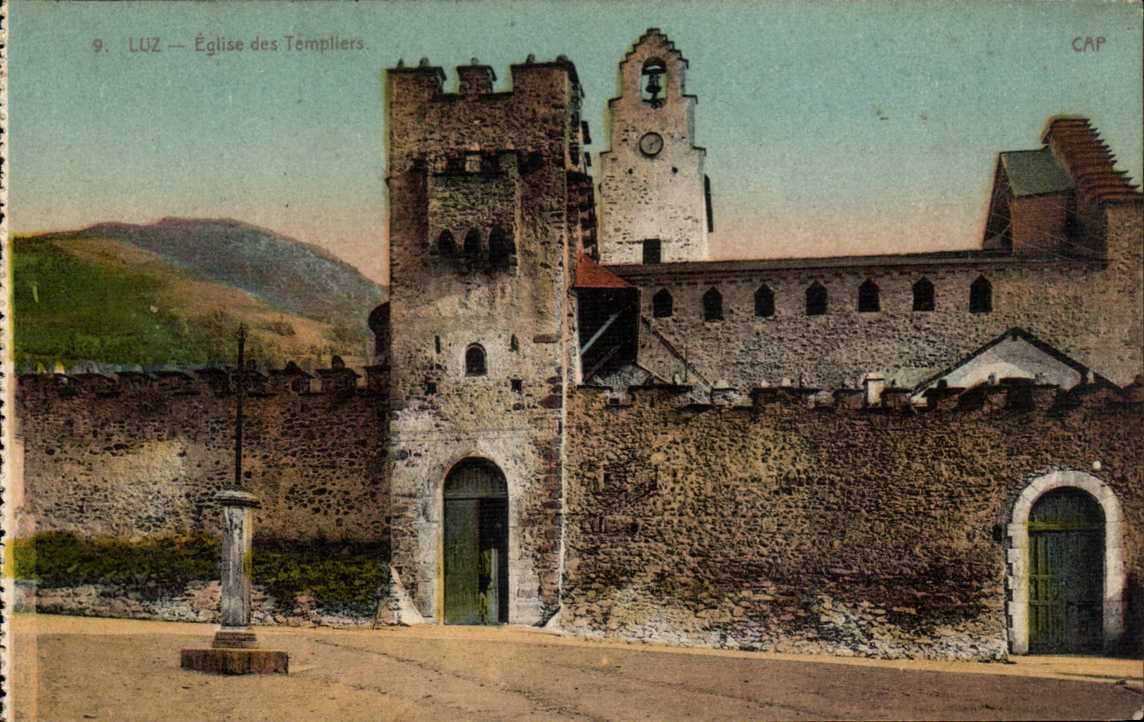 Luz — Église des Templiers — CAP