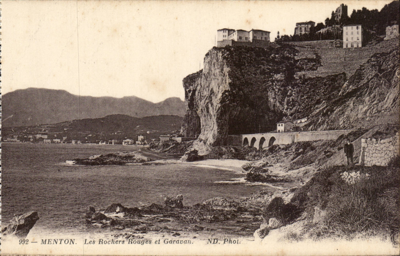 Menton CPA Les rochers rouges et Garavan