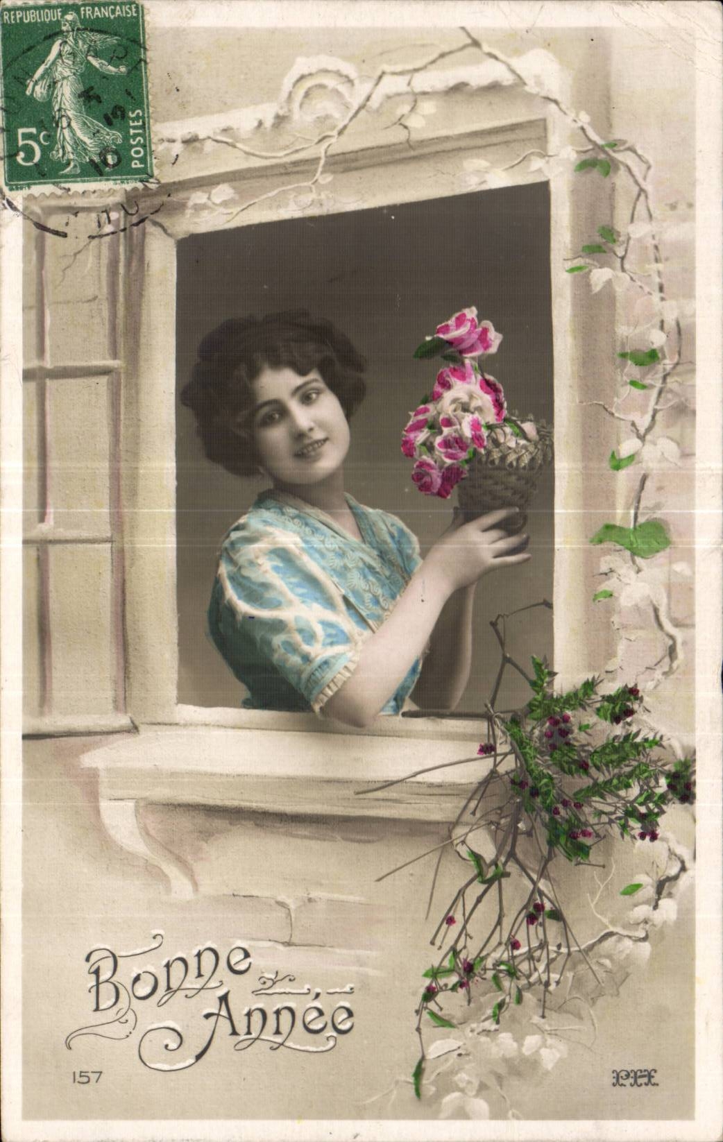 Fantaisie - Femme - Woman with flowers at open window - Fleurs - CPA 