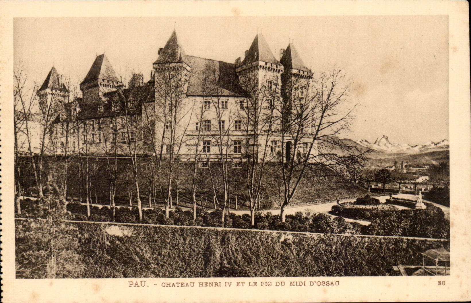 Pau - Chateau Henri IV - Pic du Midi - CPA 