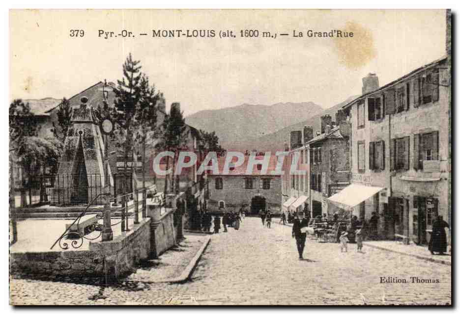 Mont Louis - La Grande Rue (alt 1600m) - enfants - CPA 