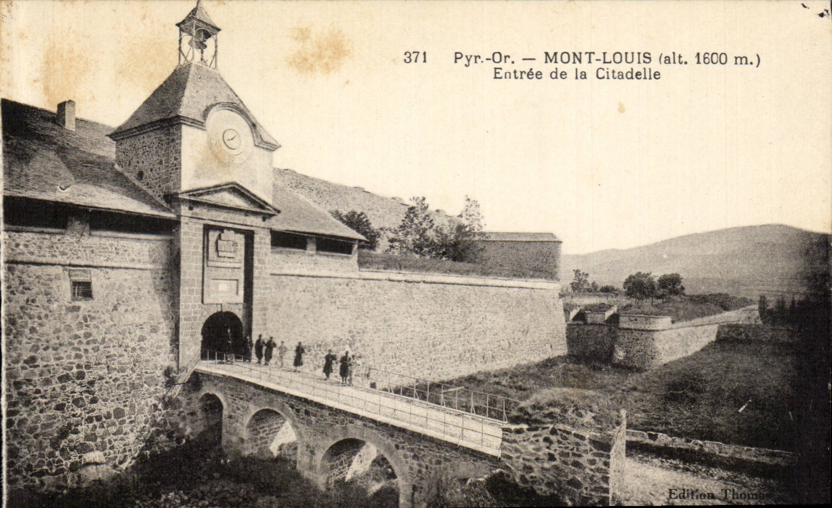 CPA Mont Louis Entree de la citadelle