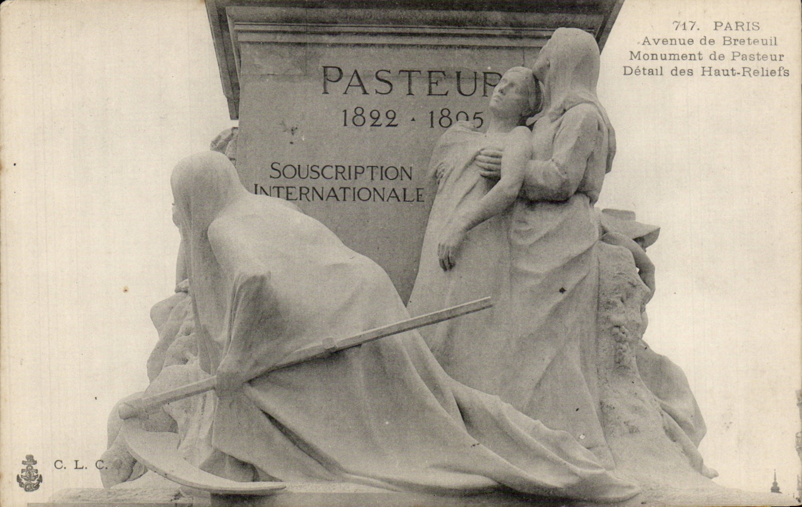 CPA Paris Avenue de Breteuil Monument de Pasteur DEtail des haut reliefs