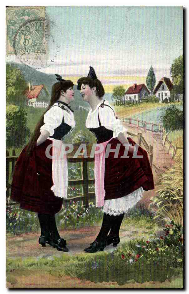 CPA Fantaisie Femme Folklore Costume