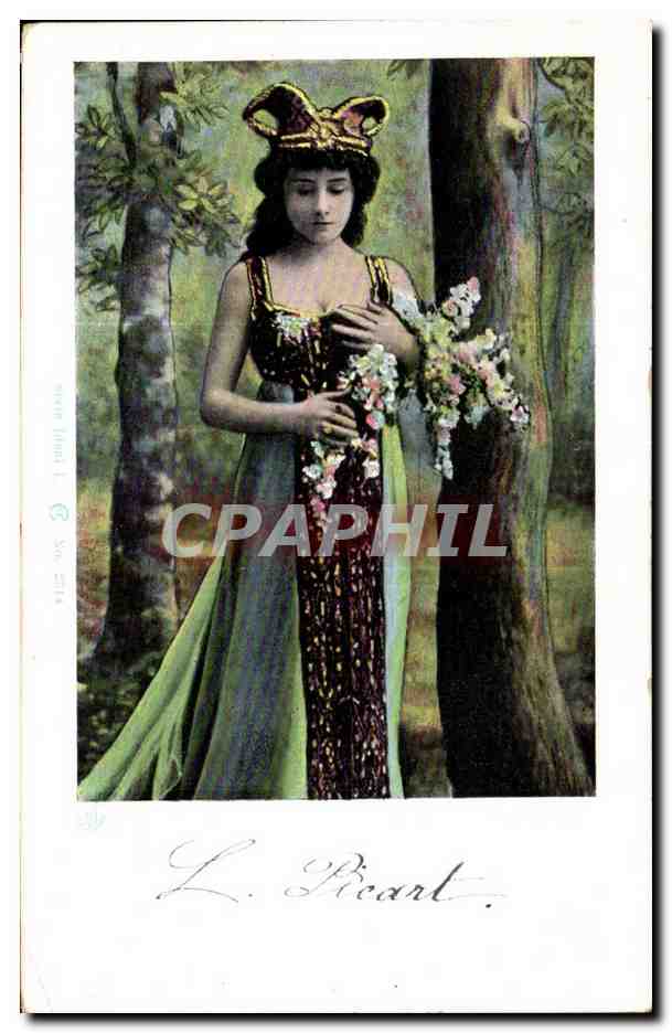 CPA Fantaisie Femme Folklore Costume