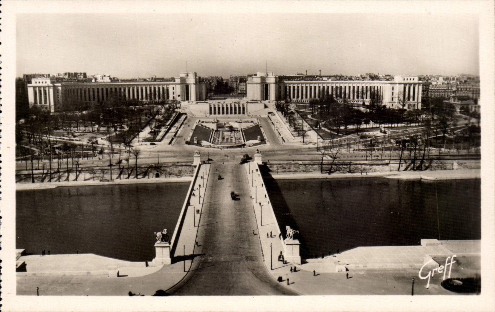 CPA Paris Palais de Chaillot