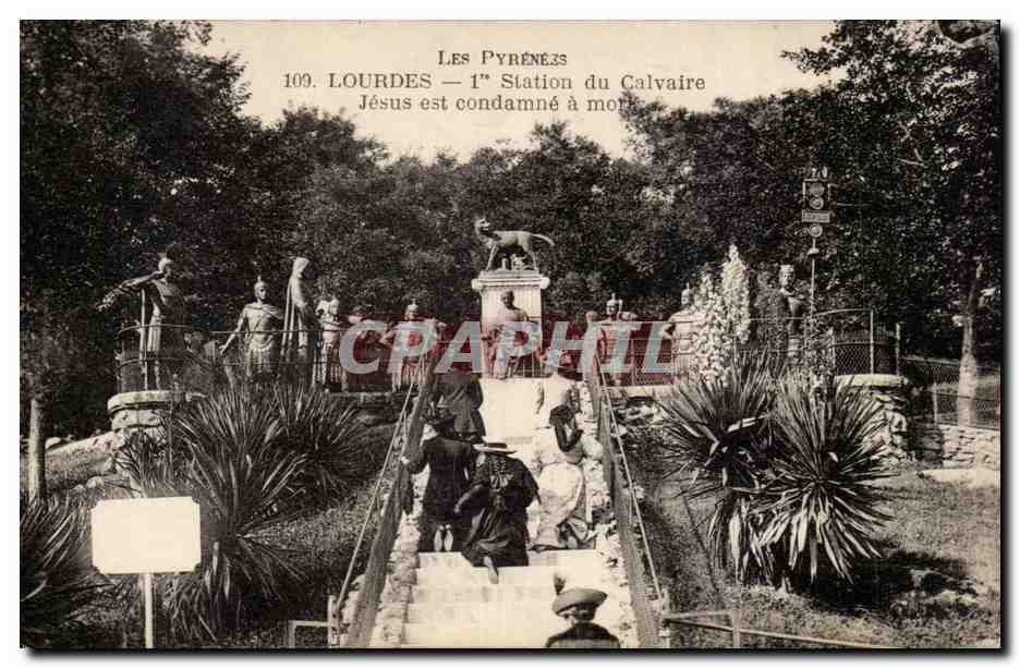 CPA Lourdes Station du calvaire Jesus est condamne a mort