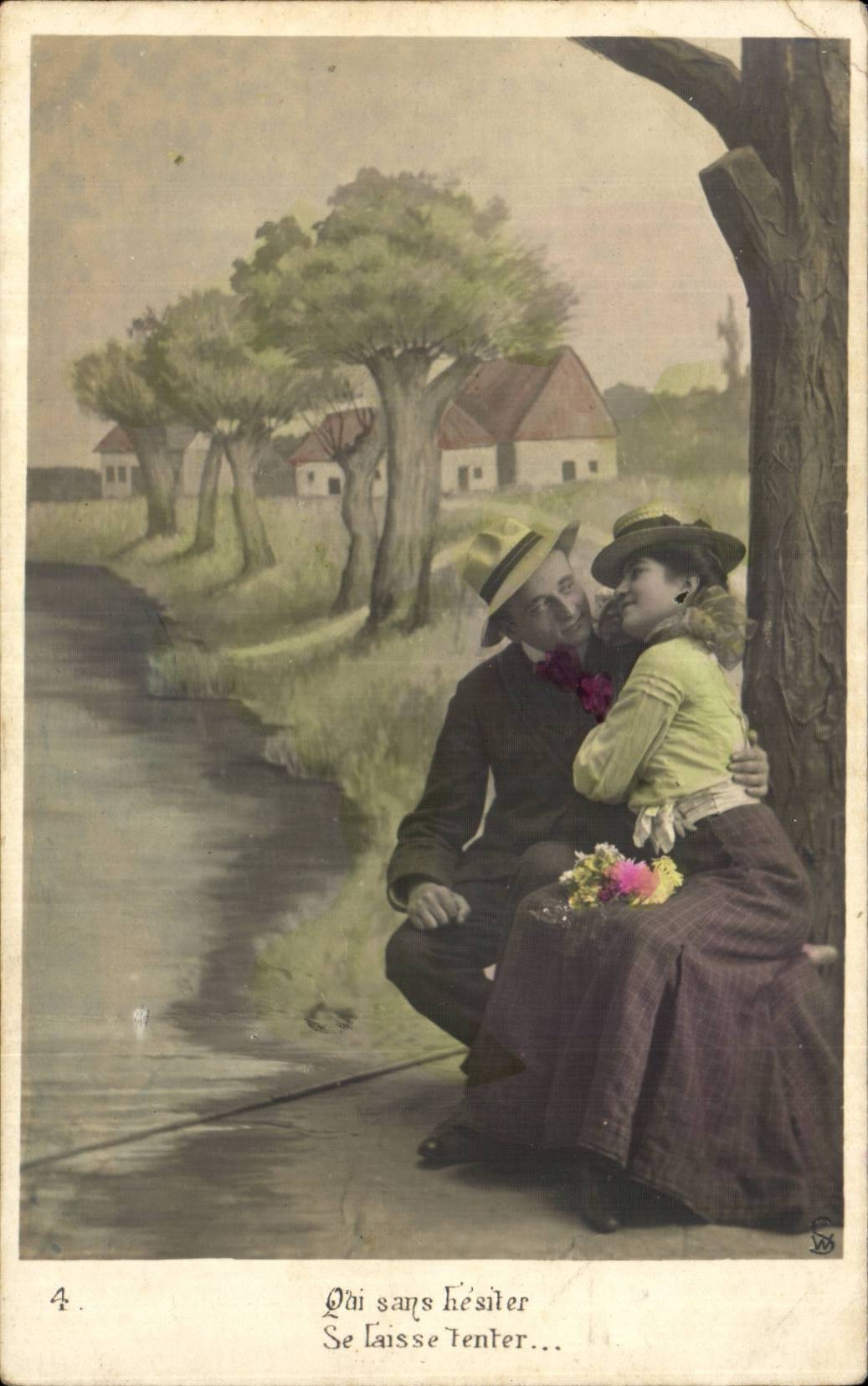 Fantaisie - Couple - Romance under the trees - CPA 