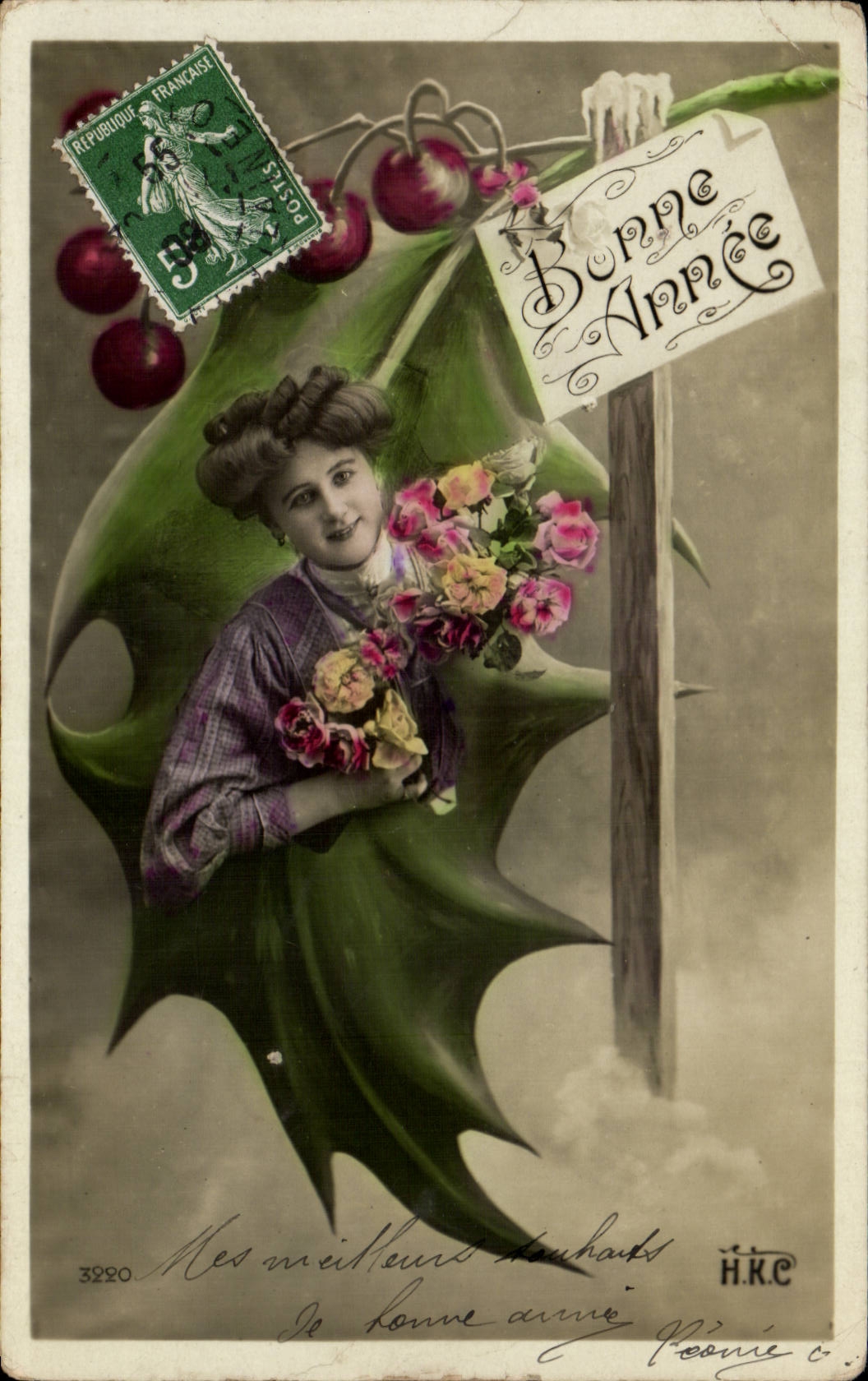 Femme dans un houx — carte de vœux — H.K.C. n°3220
