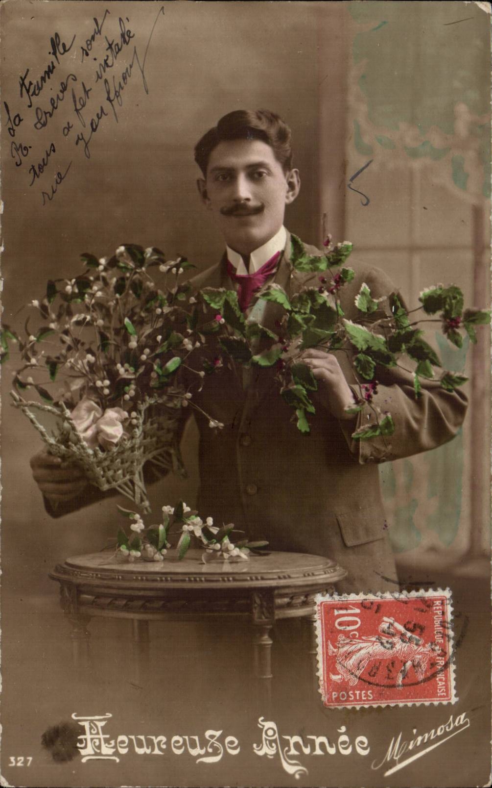 Fantaisie - Homme - Man with large bouquet CPA 
