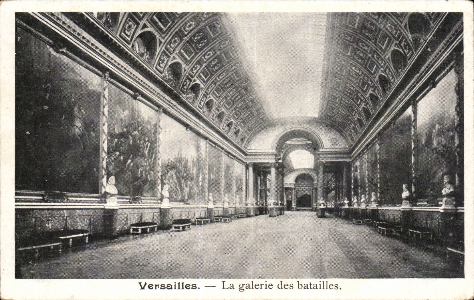 Versailles - -La Galeries des Batailles CPA 