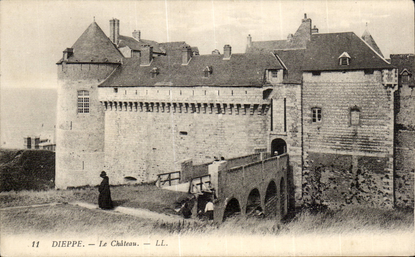 Dieppe - Le Chateau - CPA 