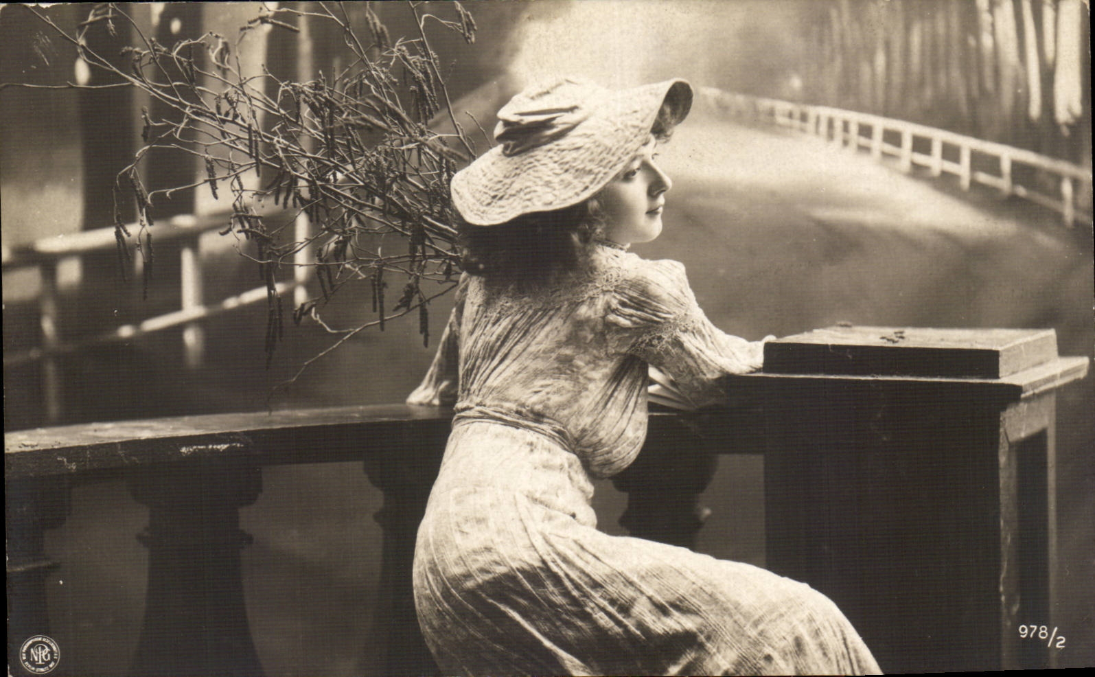 CPA Fantaisie Femme