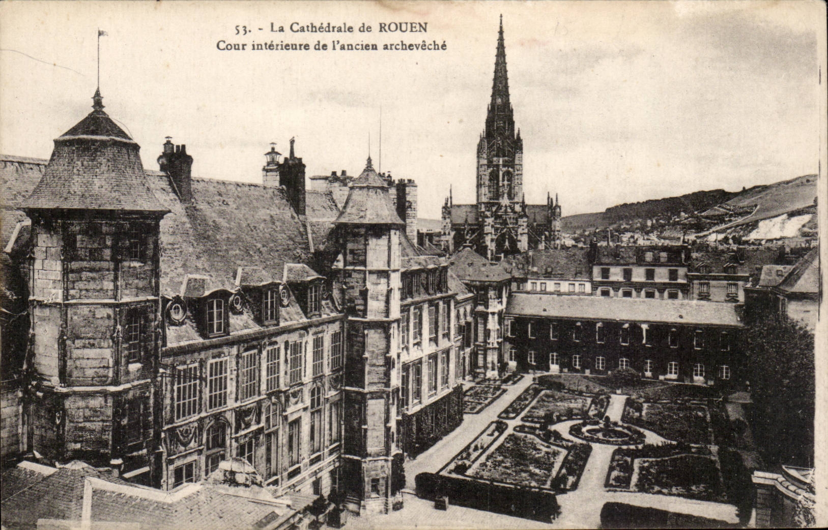 Rouen CPA Cathedrale Cour interieure de l'ancien archeveche