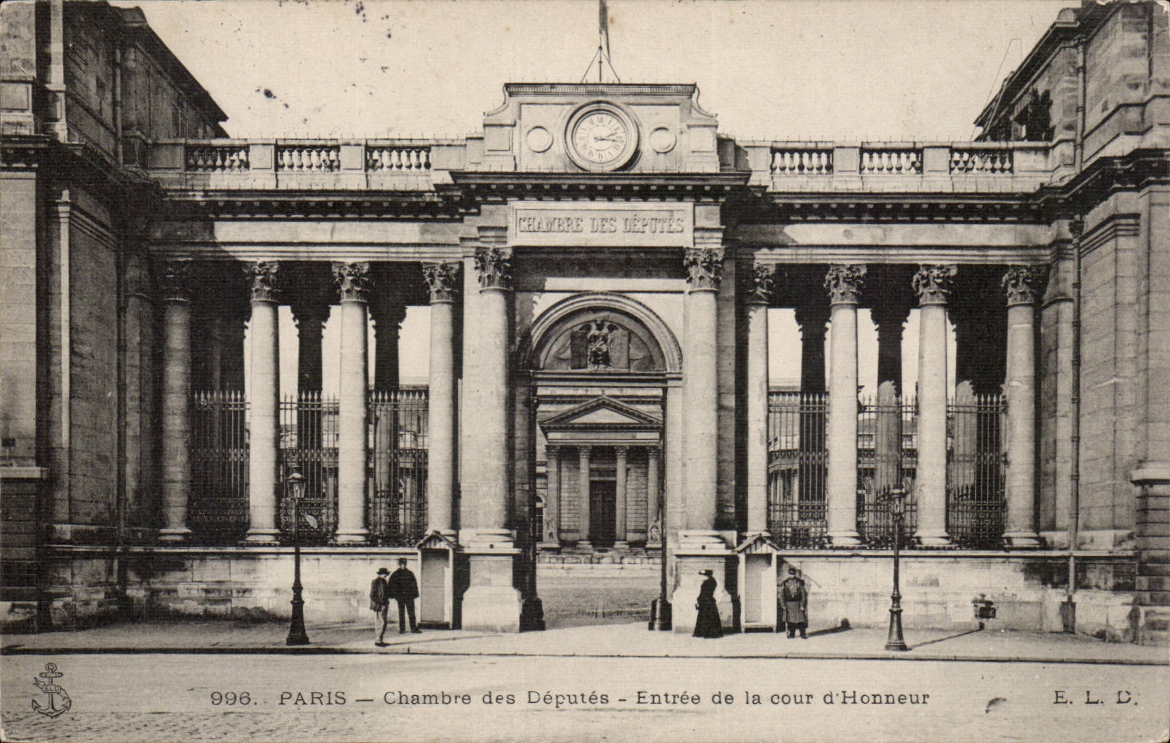 Paris CPA Chambre des Deputes Entree de la cour d'honneur