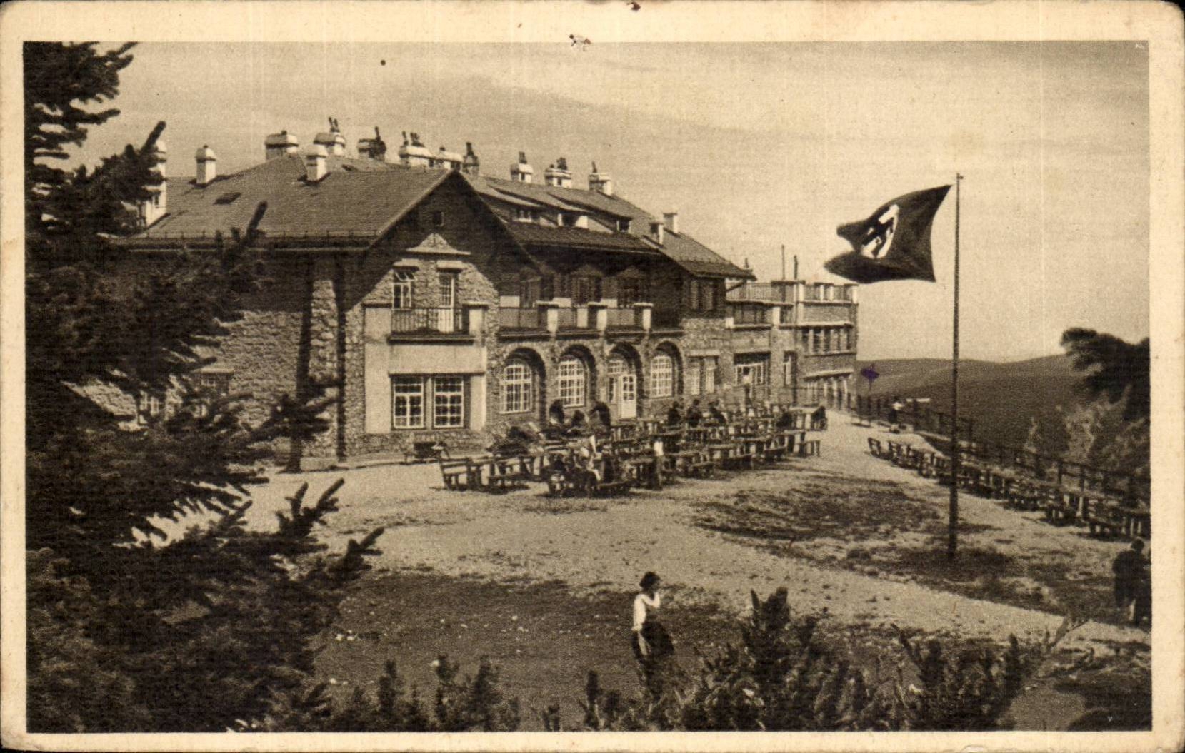 CPA Raxbahn Bergstation ( drapeau nazi )