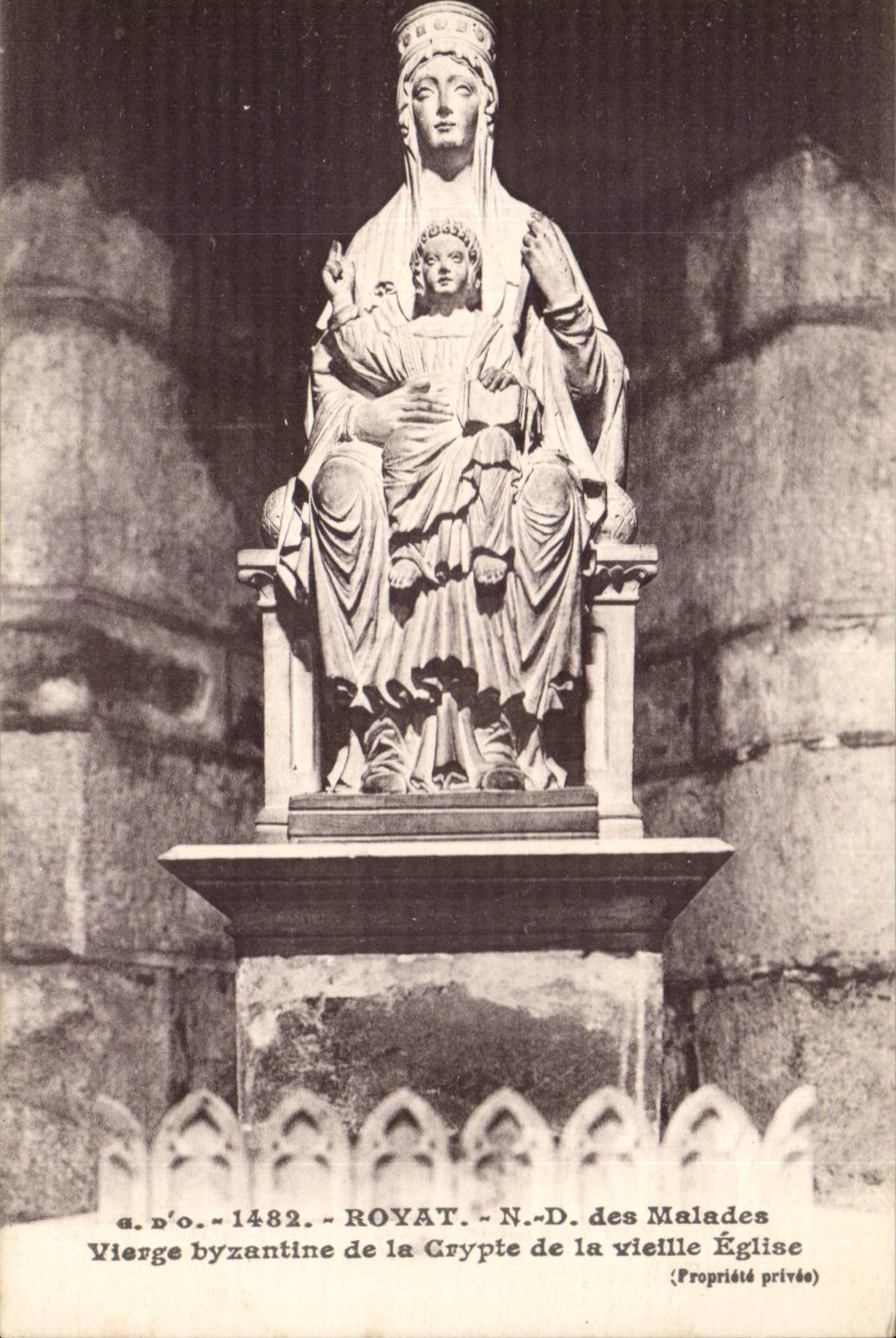 Vierge byzantine de la crypte de la vieille église — Royat — N.D. des Malades — n°1482