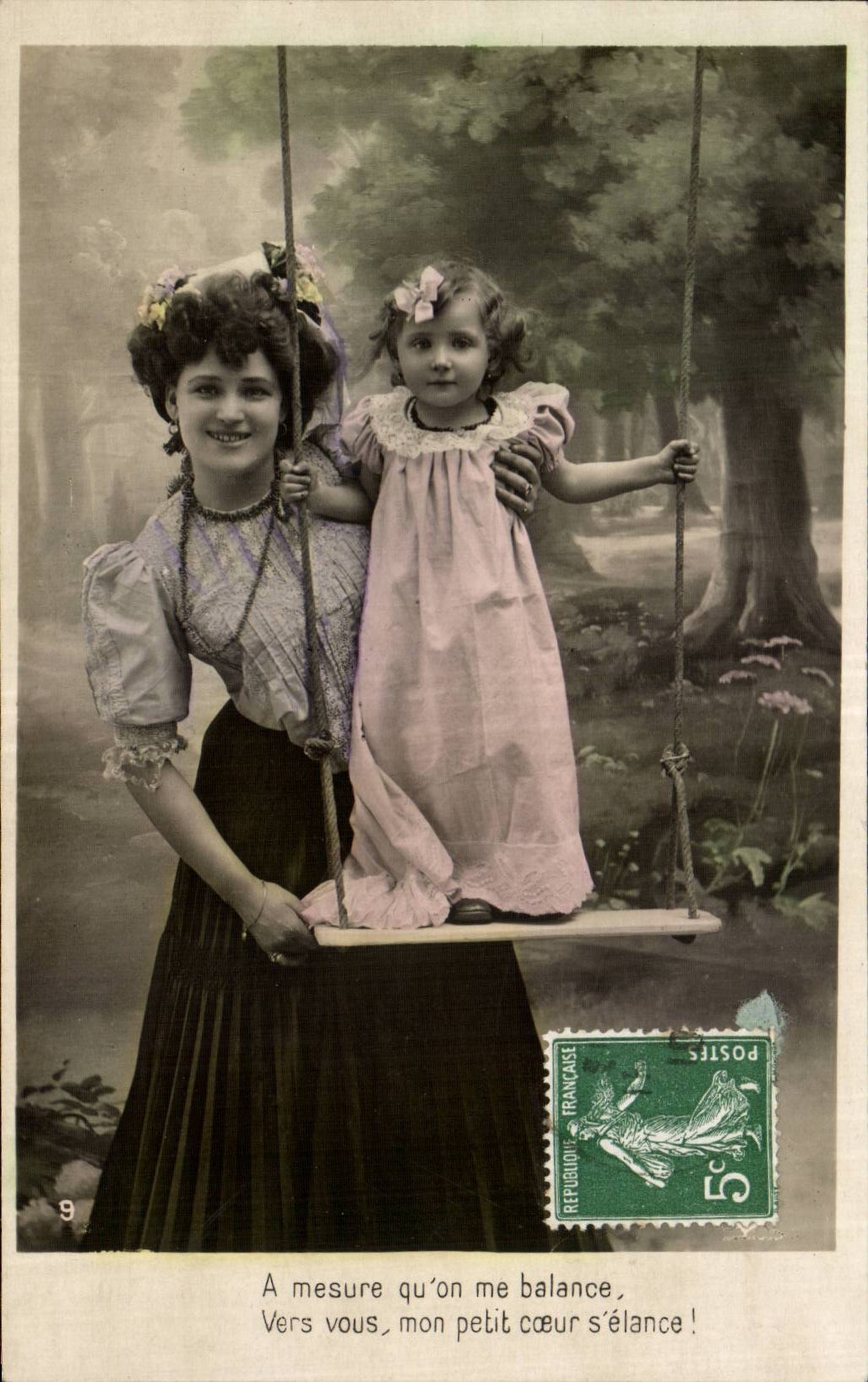 Femme et enfant sur balançoire — texte poétique — éditeur inconnu, n°9
