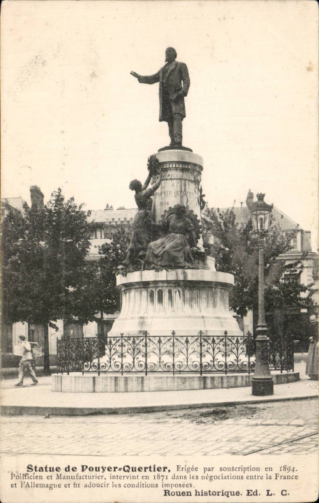 CPA Rouen Statue de Pouyer Quertier