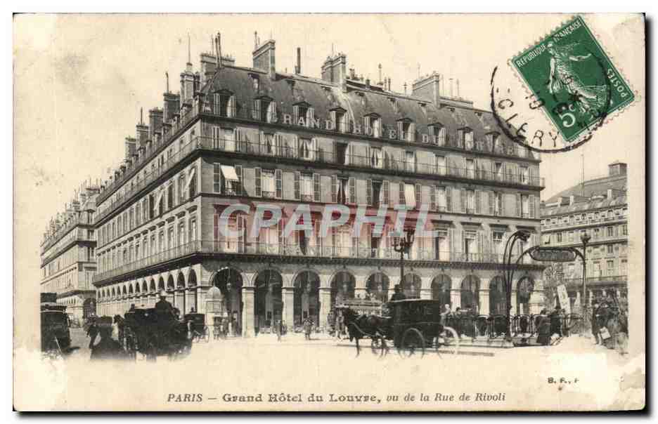 Paris CPA Grand hotel du Louvre vu de la rue de Rivoli