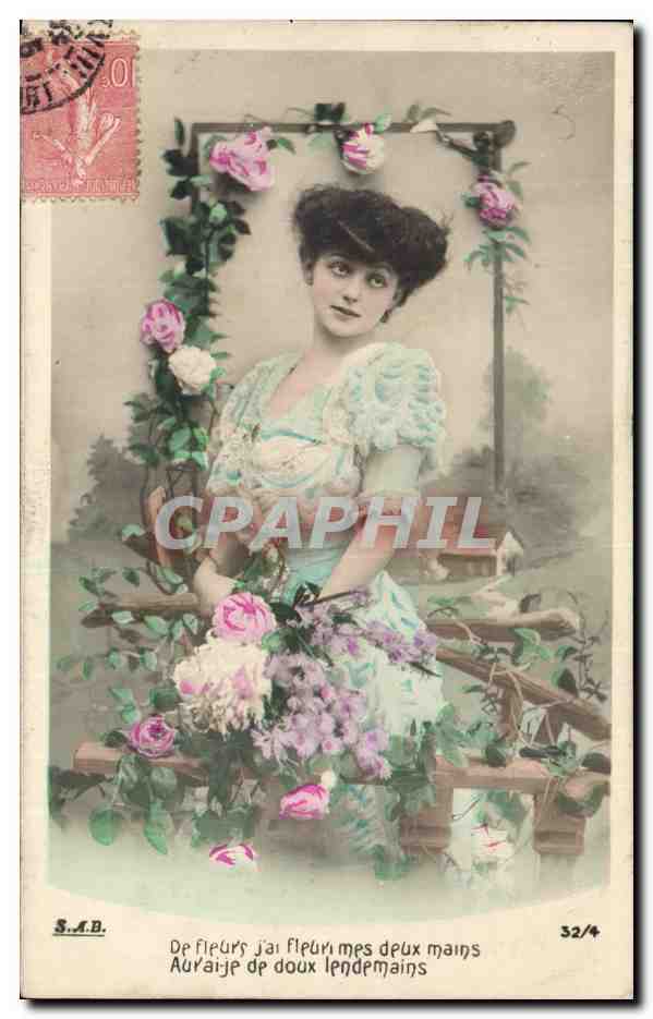 Jeune femme avec bouquet de fleurs — S.A.B. n° 32/4