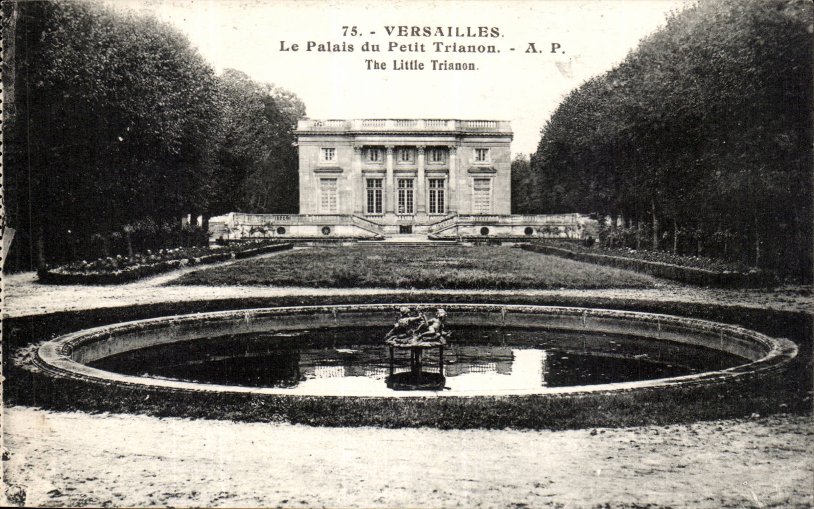 Versailles - Le Palais du Petit Trianon - CPA 