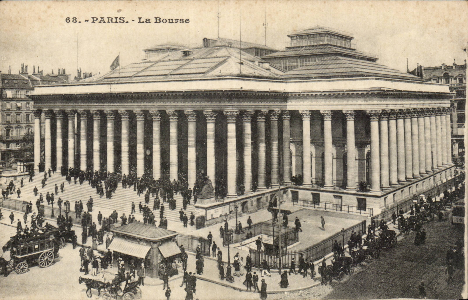 Paris - 2 - La Bourse - CPA 