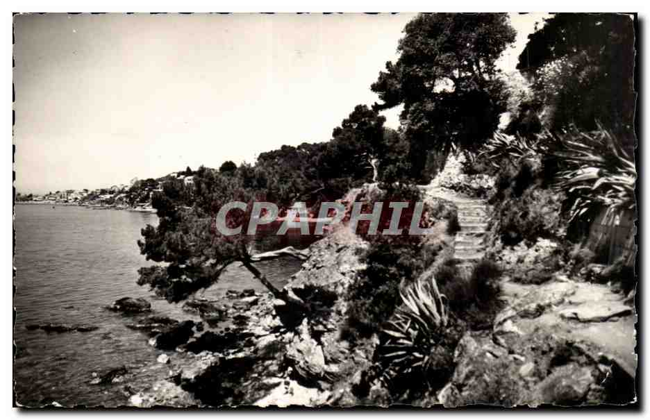 Le sentier des Douaniers — La Baume (Cap Brun, Var) — Éditions « Toulon »